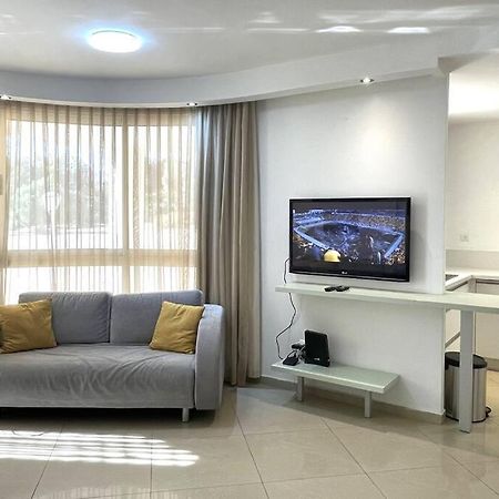 Sunny 3Br Apartment Golf Residence Eilat Bagian luar foto