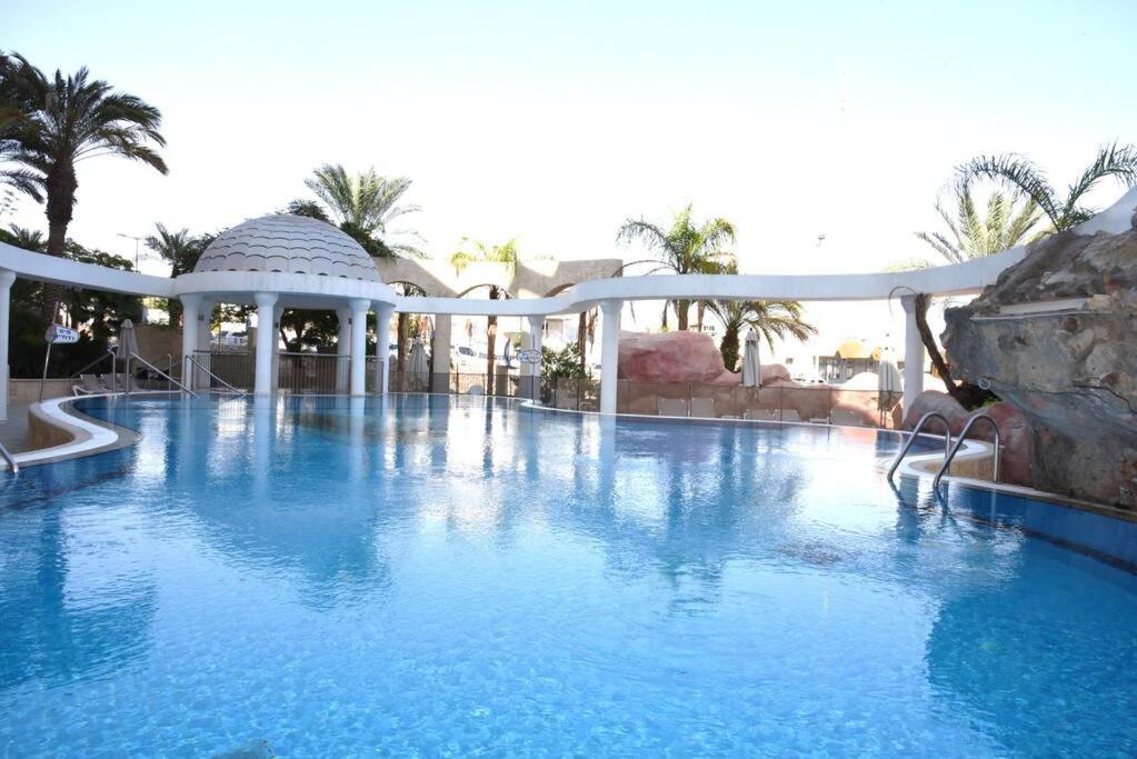 Sunny 3Br Apartment Golf Residence Eilat Bagian luar foto