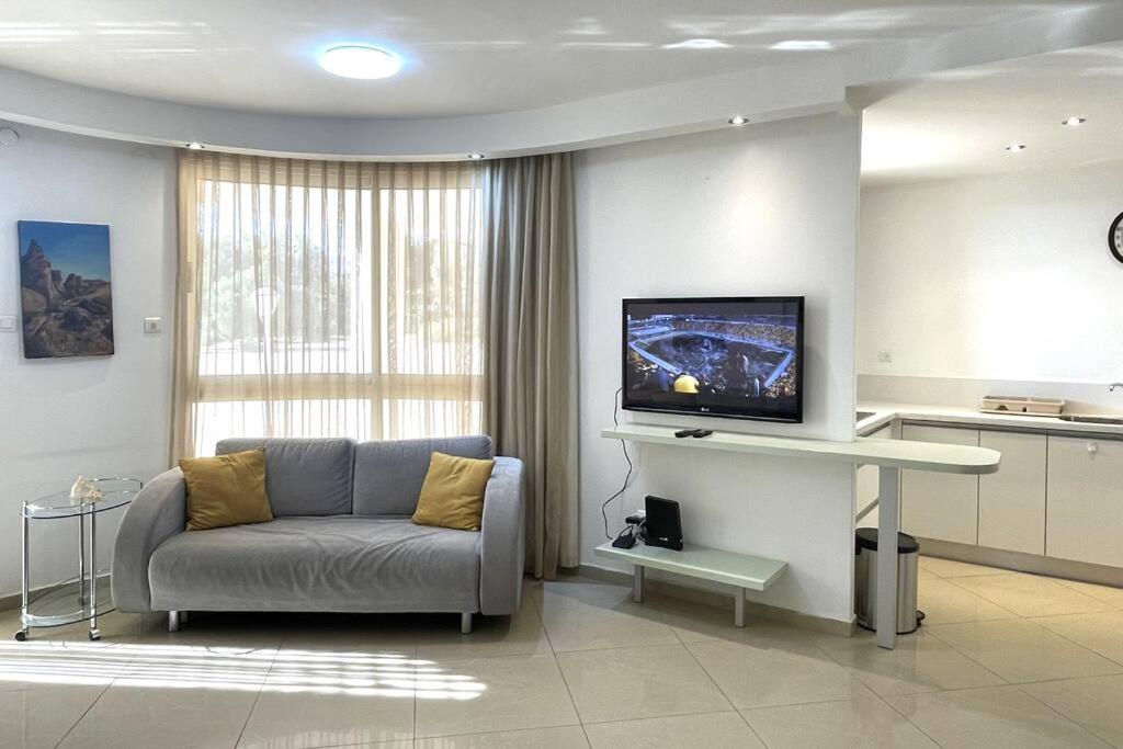 Sunny 3Br Apartment Golf Residence Eilat Bagian luar foto